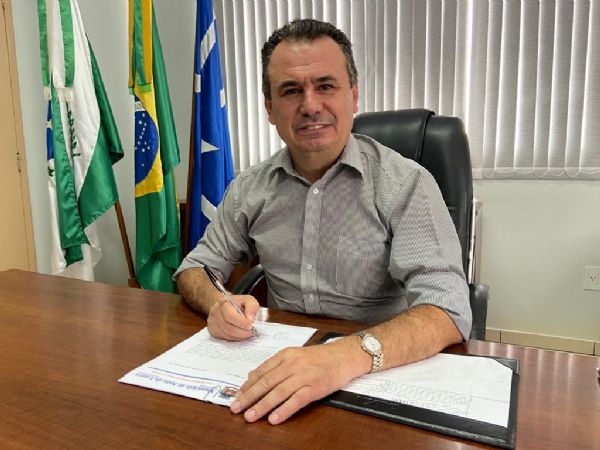 Prefeito Fernando Cadore cumpre agenda em Curitiba