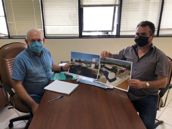 Prefeito Fernando Cadore apresenta projeto do Hospital Municipal ao Deputado Traiano