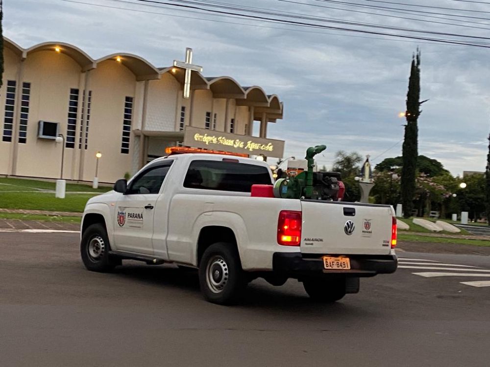 Comea aplicao de fumac em Salto do Lontra