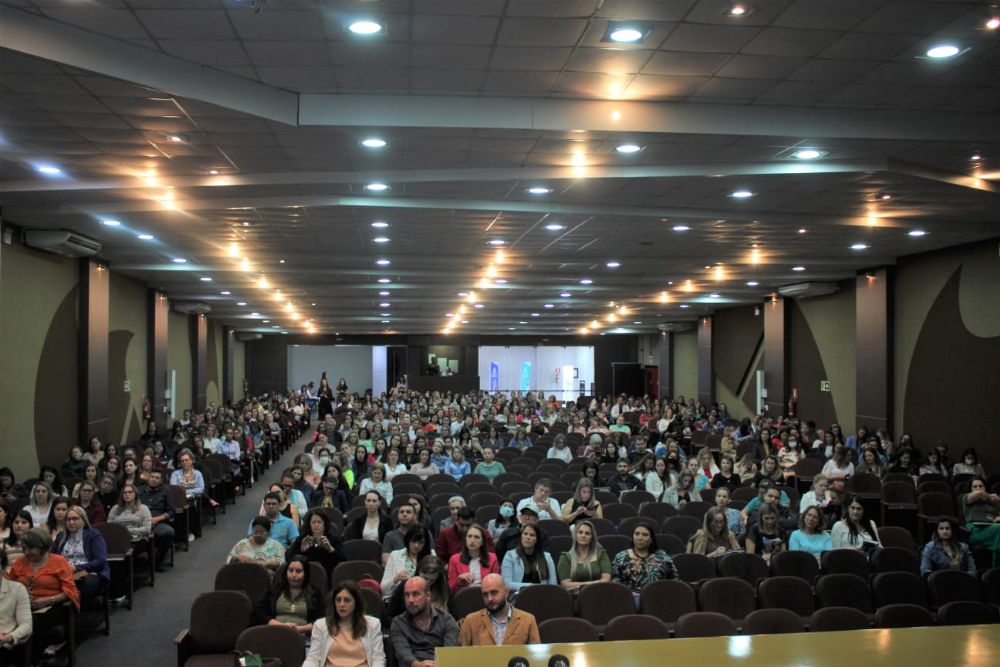 Salto do Lontra participa de formao regional para a rede de proteo social