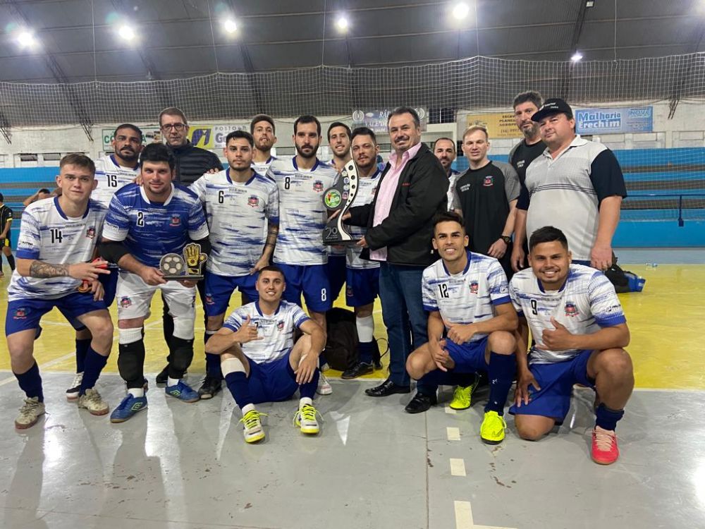 Salto é vice-campeão em quadrangular de futsal na cidade de Verê