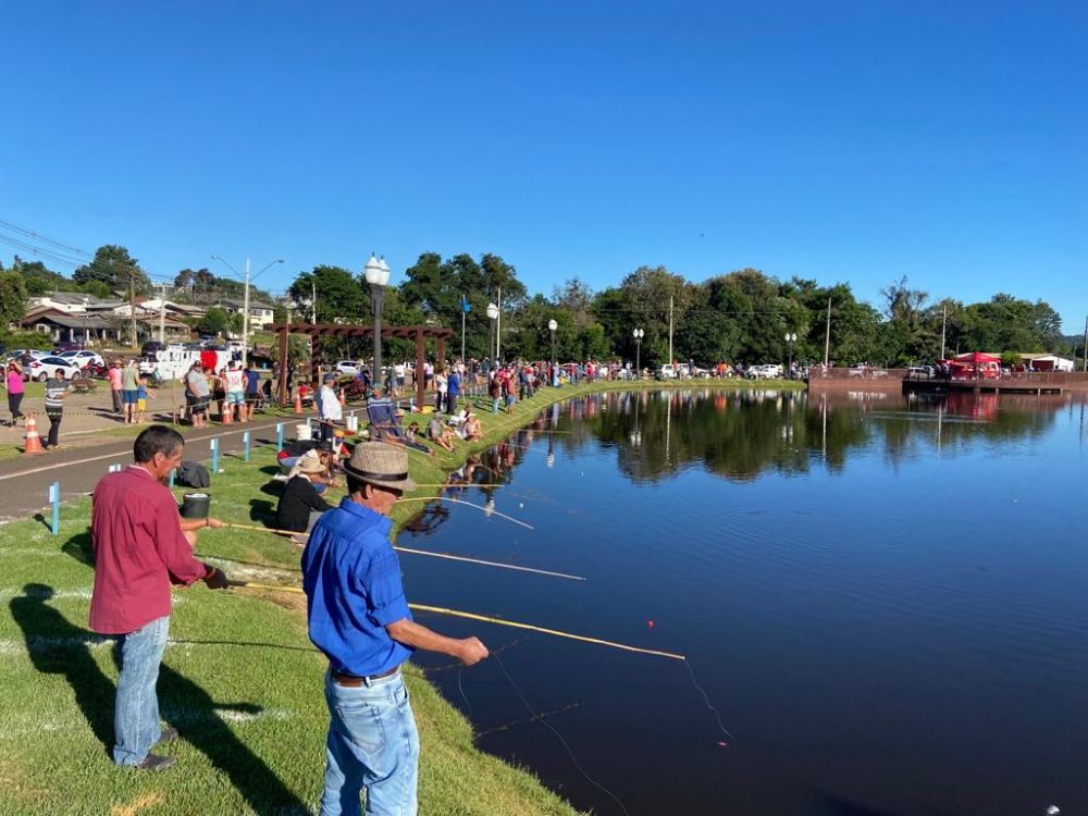 Realizada 1 Pesca no Lago Municipal