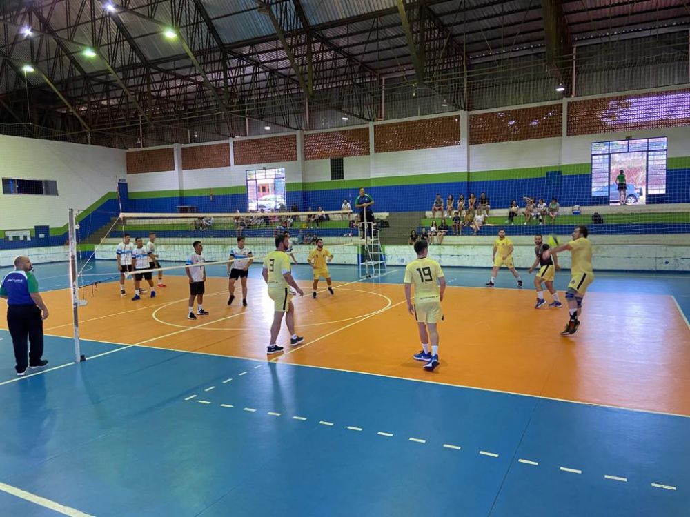 Salto vence Boa Vista da Aparecida no voleibol masculino