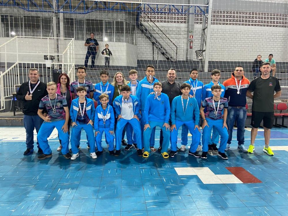 Escola Jorge de Lima conquista medalha de prata dos Jogos Bom de Bola
