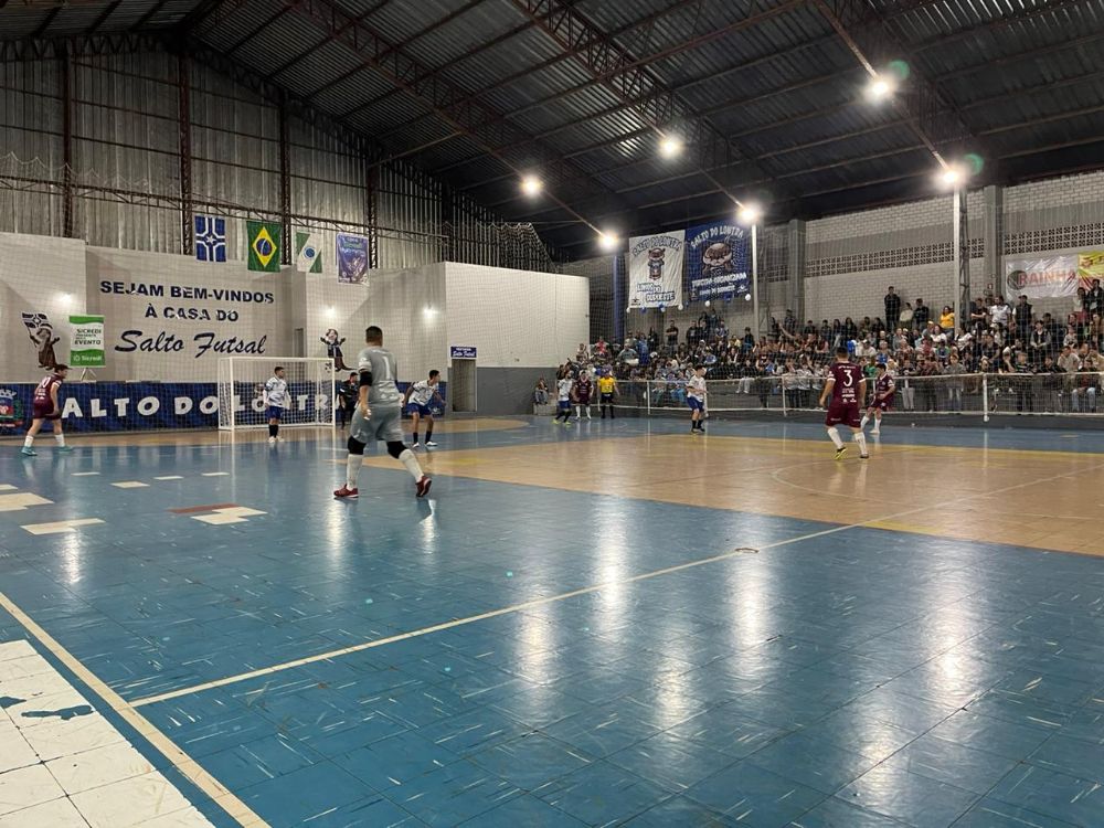 Salto goleia Nova Prata na Aesupar