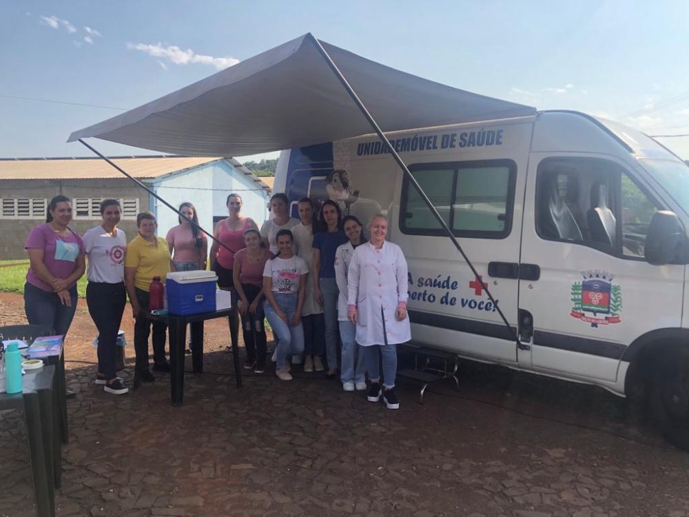 Unidade Móvel realiza atendimentos descentralizados na Campanha Outubro Rosa
