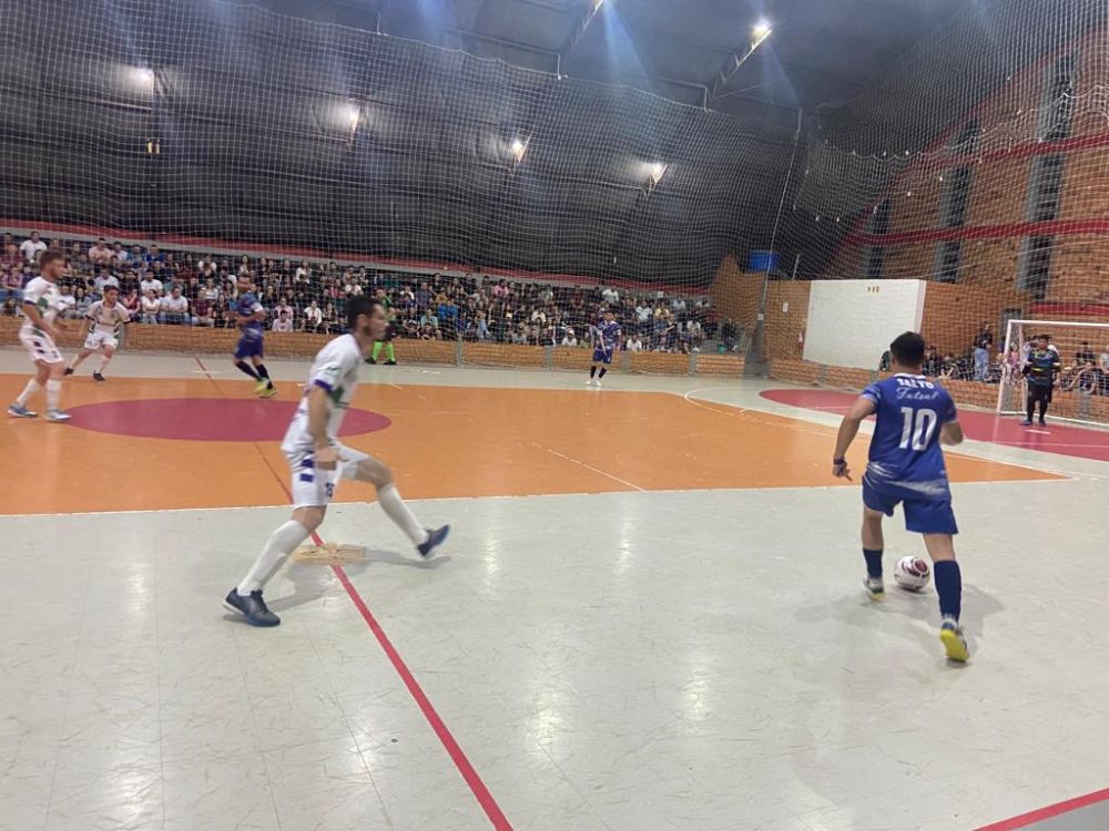 Salto vence Salgado Filho no jogo de ida da semifinal da Aesupar de Futsal