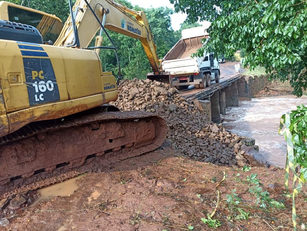 Departamento Rodovirio trabalha intensamente aps fortes chuvas