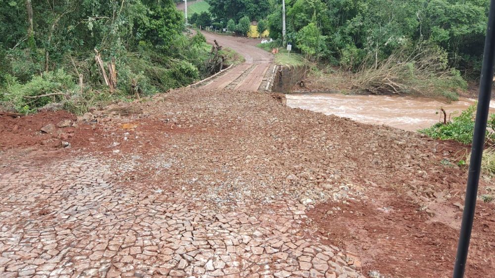 Liberado trânsito em ponte no interior do município