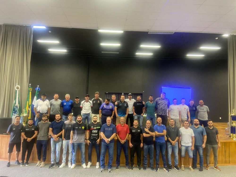 Diretor de Esportes participa de congresso técnico da AESUPAR