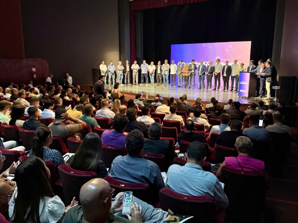 Secretrio de Administrao, Tarcsio da Rosa participa de encontro da Rede Conecta399 em Curitiba