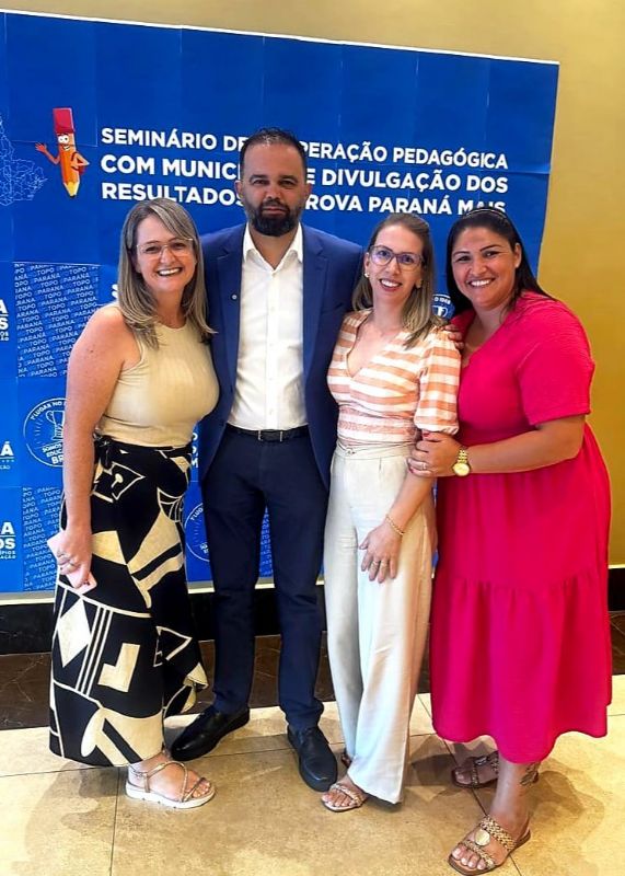 Secretria de Educao e Pedagogas participam de Seminrio em Foz do Iguau
