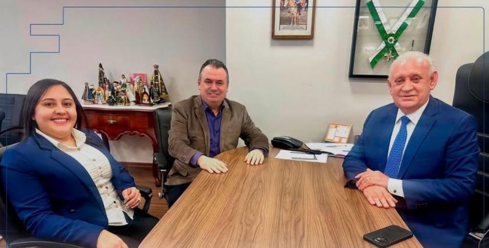 Viagem de trabalho  capital do estado