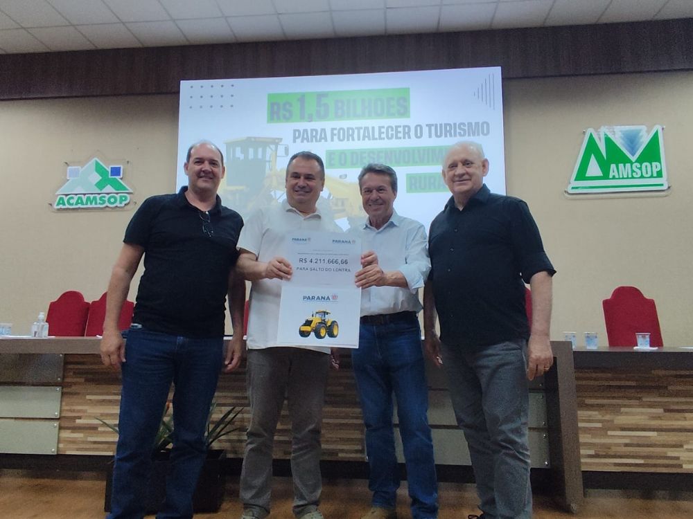 Prefeito Fernando Cadore recebe recursos para o setor rodovirio